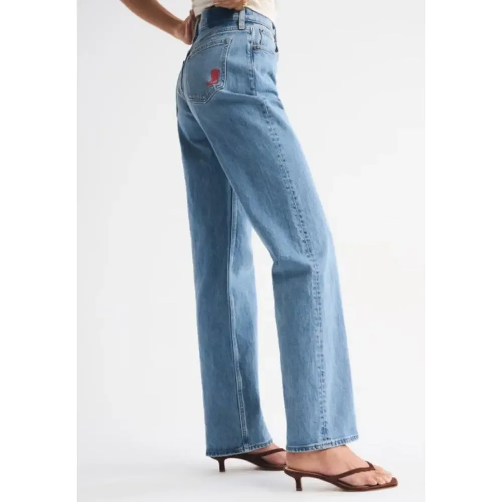 A&F High Rise 90's Relaxed Cowboy Embroidered Jeans 25 - Picture 1 of 9